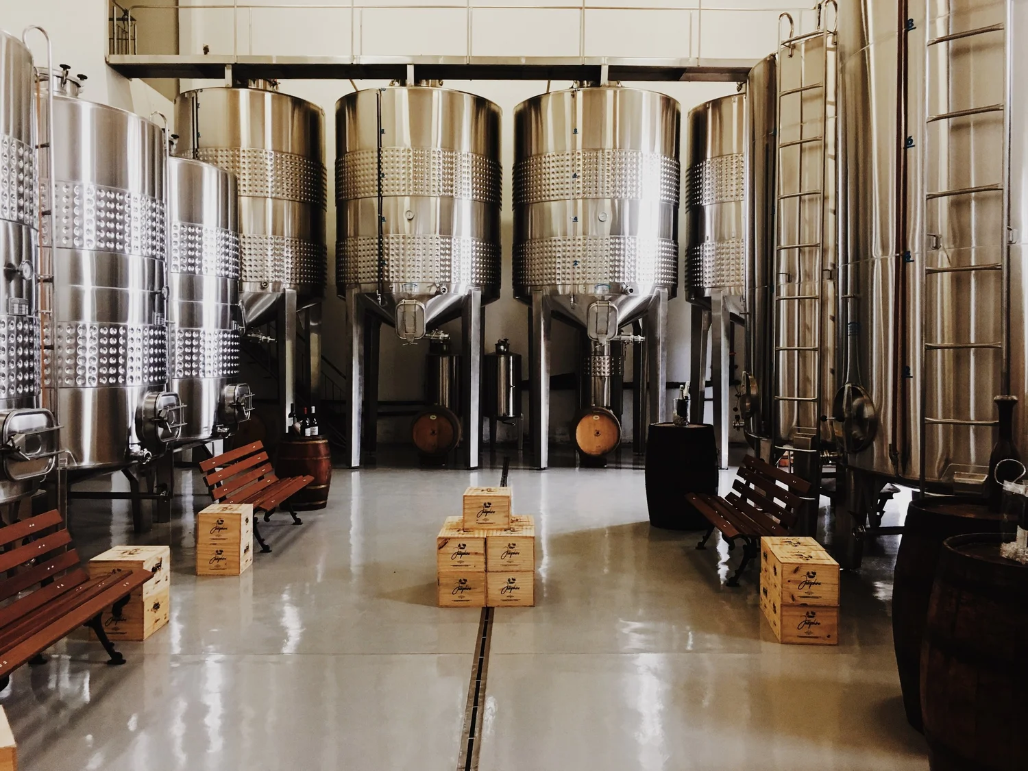 Brewery with brewing vessels